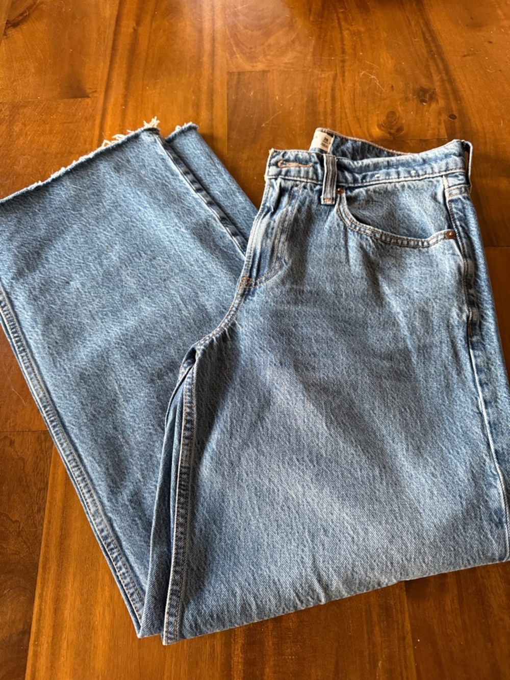 Abercrombie & Fitch Woman’s Classic Light Blue Denim Jeans